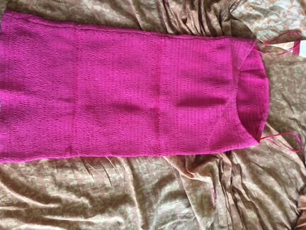 Розовое платье