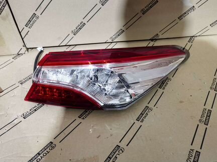 Toyota Camry 70 фонарь диодный