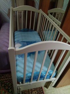 Детская кроватка