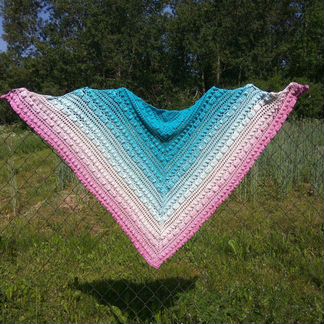 Шаль вязаная ручной работы