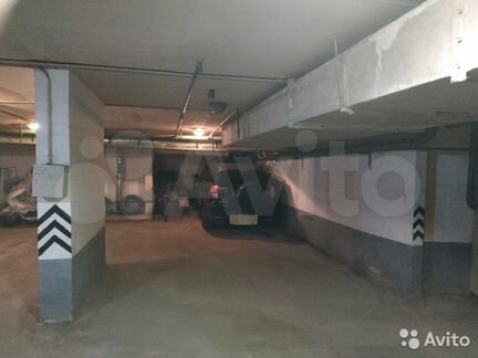 Гараж, > 30 м²