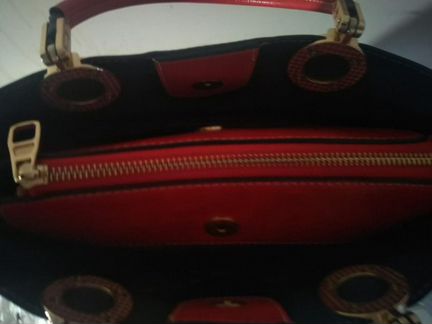 Симпатичная кожаная сумка Silvian Heach