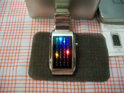 Часы наручные светодиодные