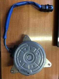 Мотор вентилятора охлаждения двигателя Mitsubishi