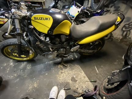 Suzuki gsx600f