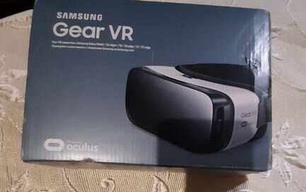 Очки виртуальной реальности samsung Gear VR (SM-R3