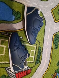 Кроссовки детские 25 размер