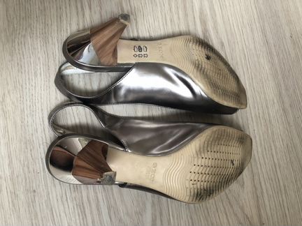 Туфли серебристые Geox