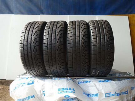 225 55 17 Pirelli Winter 240 Sottozero Serie II a