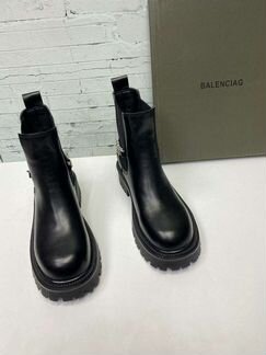 Демисезонные ботинки Balenciaga