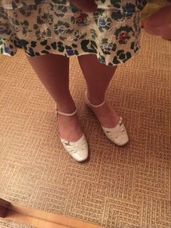 Туфли белые лаковые