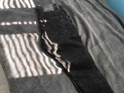 Джинсы Levis 512