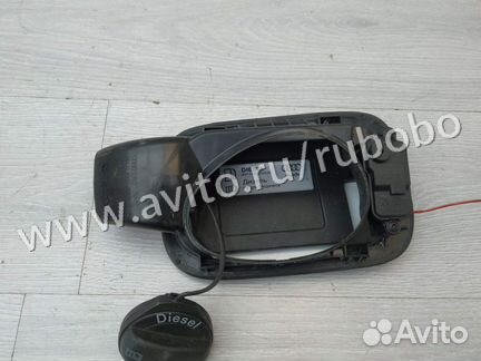 Лючок бензобака 4L0809907A Audi Q7 (4L) 2005-2015