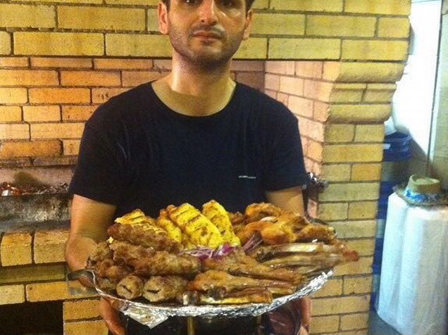 фартук мангальщика. мангальщик в москве. магазин мангальщик. шашлык у армена. повар коптильщик.