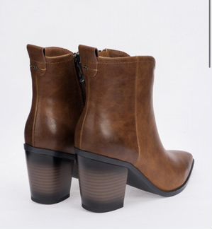 Сапоги казаки женские