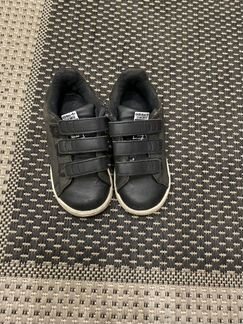 Кроссовки adidas р.26
