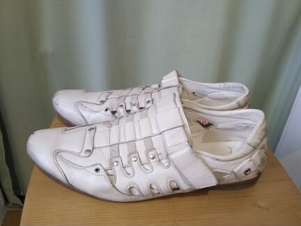 Мужские ботинкии белые 40 р