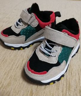 Кроссовки детские 22