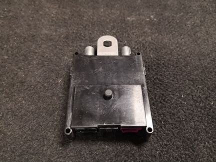 Усилитель антенны Mercedes W164 A1648701789