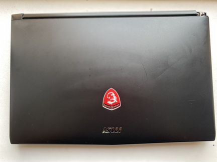 Игровой ноутубк msi i7-6700hq+gtx950