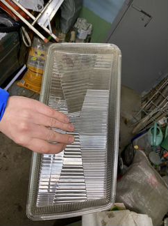 Стекло фары Ауди 90