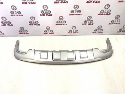 Накладка на бампер