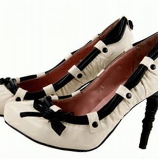 Молочные Paolo Conte с черепами и кож. каблуком