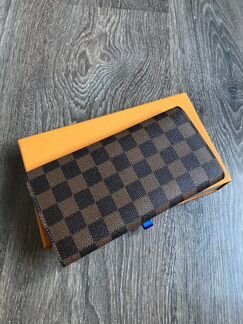 Кошелек Louis Vuitton коричневая шашка с кнопкой