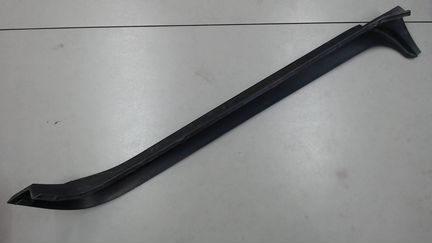 Молдинг (накладка кузовная), Стекла лобового право