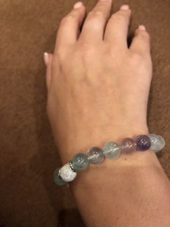 Браслет с натуральным камнем.Флюорит; Тигровый гла