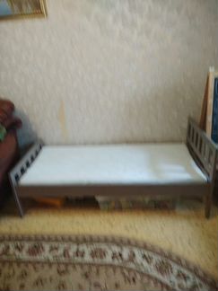 Детская кровать в идеальном состоянии +матрас/одея
