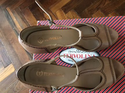 Босоножки летние