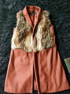 Жилет с мехом zara