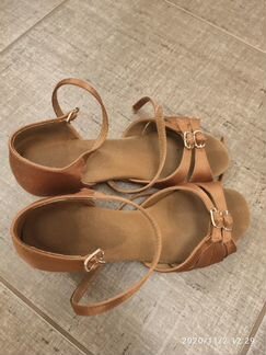 Продам туфли для бальных танцев (р.33)