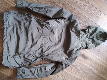 Куртка на девочку 42-44 новая