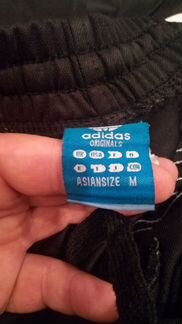 Женский спортивный костюм adidas