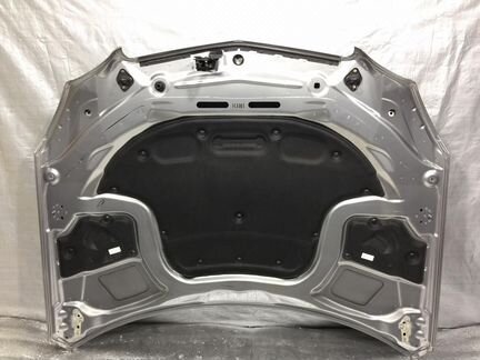 Капот на Mercedes Benz E212 W212