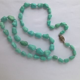 Бусы из бирюзы