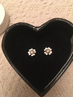 Новые серьги пусеты серебро с брил Thomas Sabo