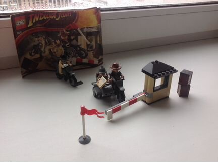 Лего indiana jones 7620