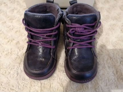 Ботинки р.24