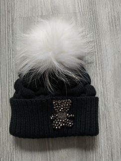 Шапка с натуральным помпоном