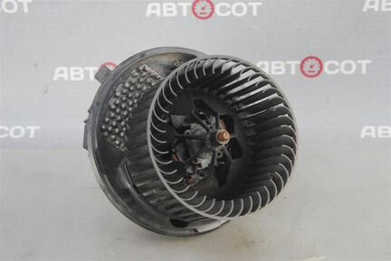Вентилятор отопителя VW Passat (B6) 2005-2010