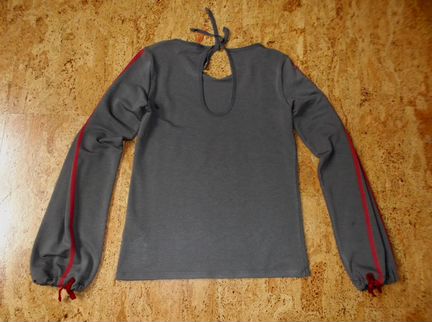 Трикотажная кофта и водолазка