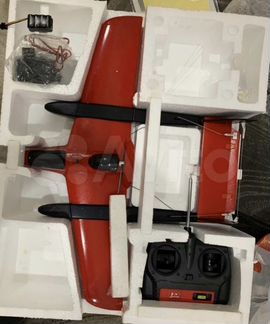 Самолёт на пульте управления