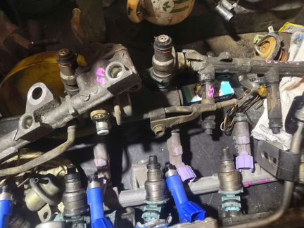 Форсунка двигателя Toyota 23250-xxxxx