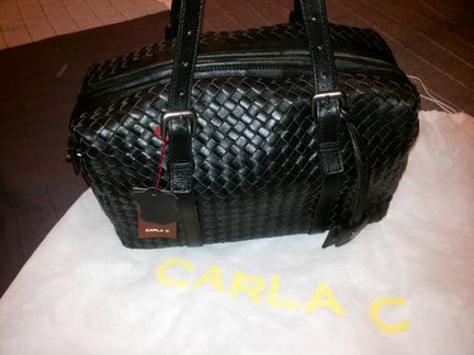 Черная кожаная сумка