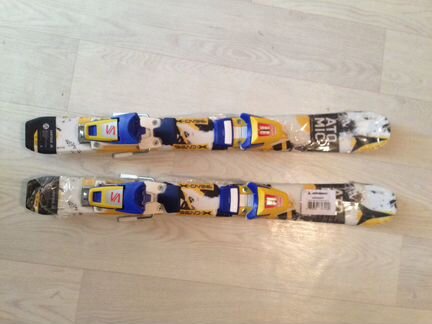 Детские горные лыжи новые Atomic 70см с креплением