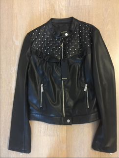 Продаю куртку pinko