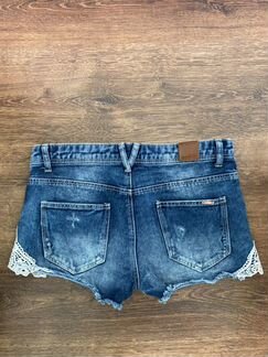 Шорты Bershka